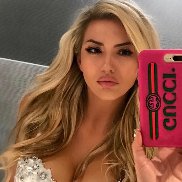 Meet your Posher, Amy - Picture 4 of 5